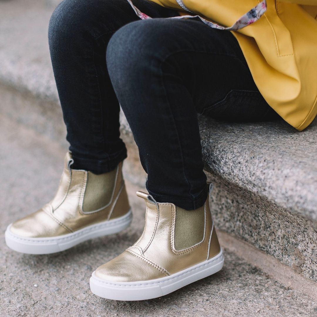 Cienta Chelsea Boots